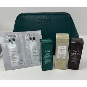 Fresh Travel Skincare Set With  Cosmetics Bag F34